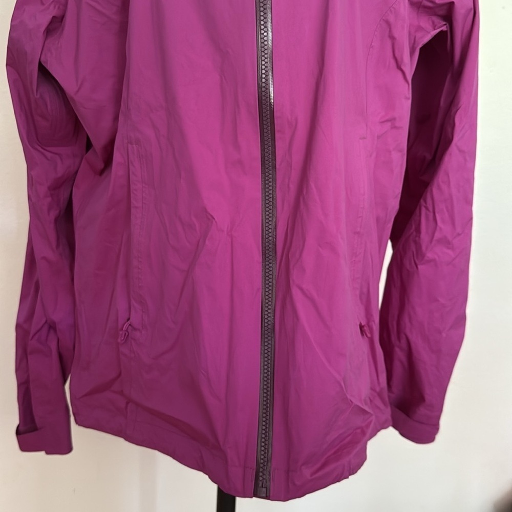 Marmot sz L Women's Vibrant Magenta Rain Shell Jacket great pre owned condition - Picture 3 of 11